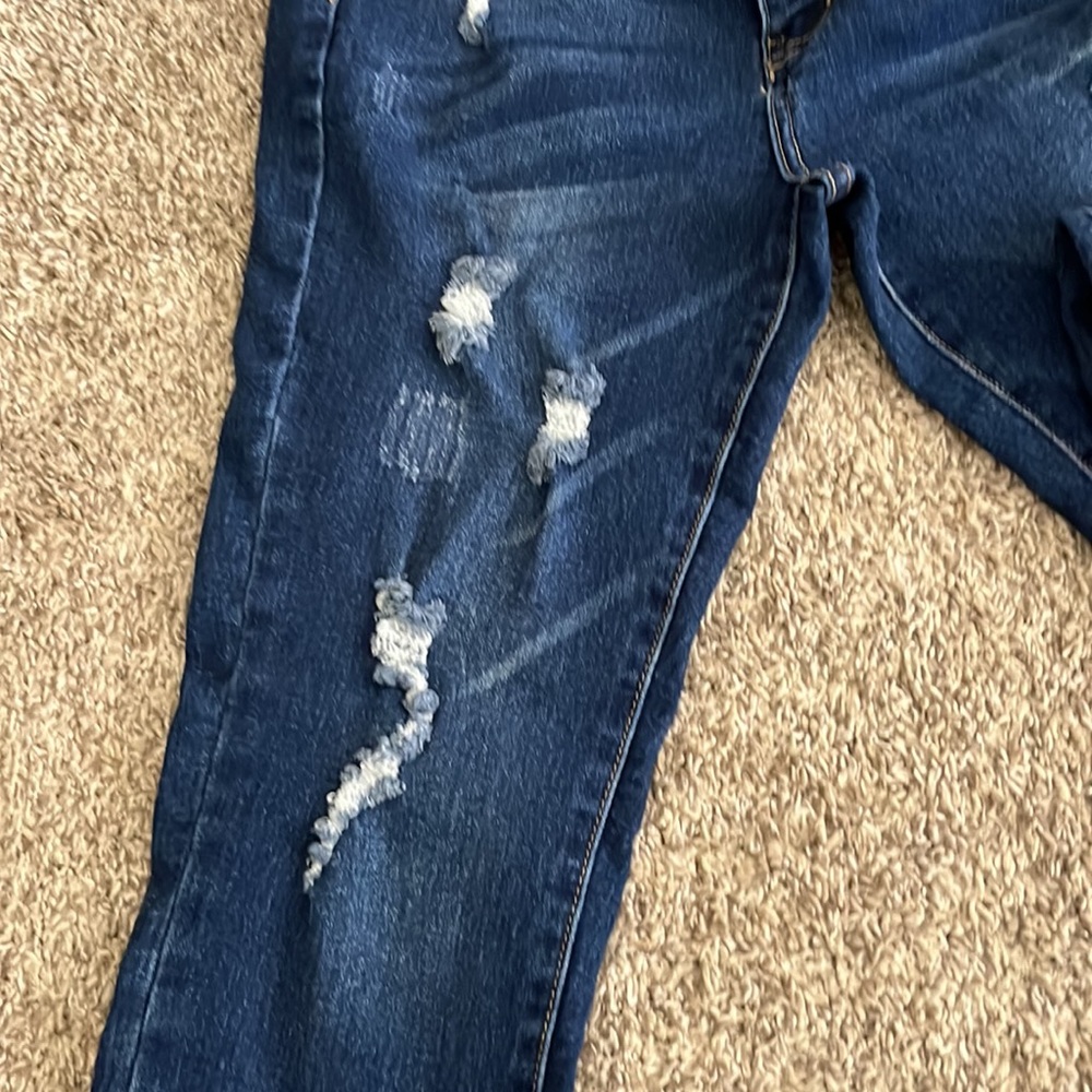 Jeans - Picture 2 of 6